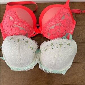 Victoria’s secret lace adjustable bras X2. Valentine